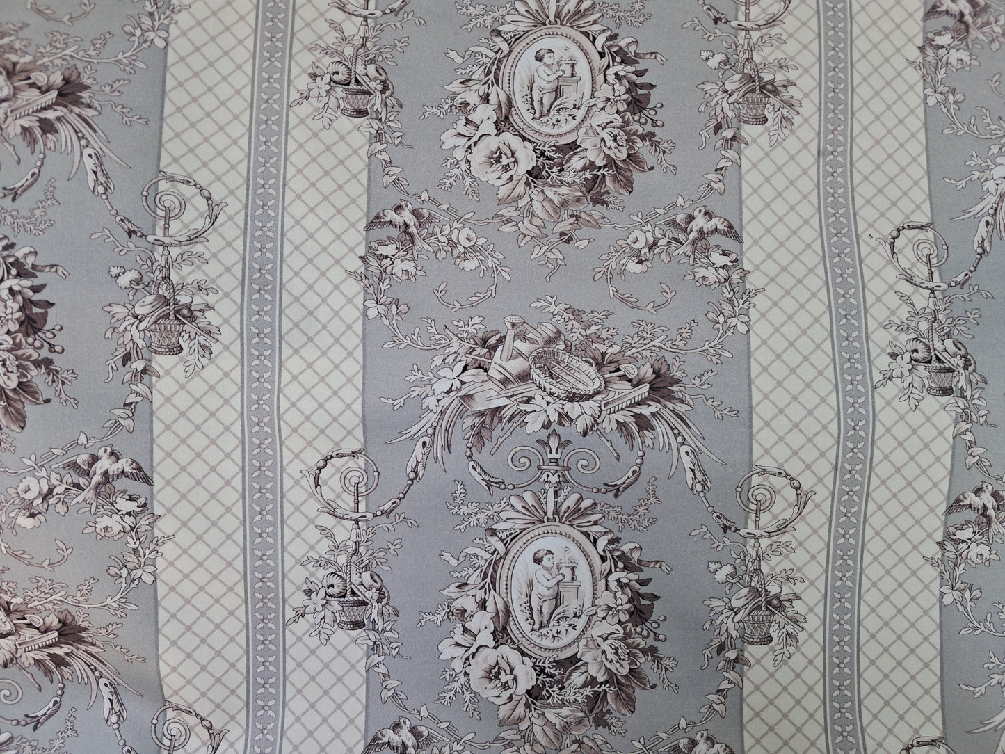 Tessuto Toile de joie con medaglione